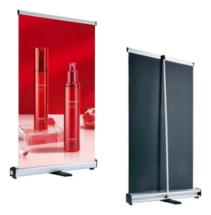 Banner Rollup Lona 440g 80x200cm 4x0 cores   Banner Roll Up formato 80x200cm com estrutura em alumínio.